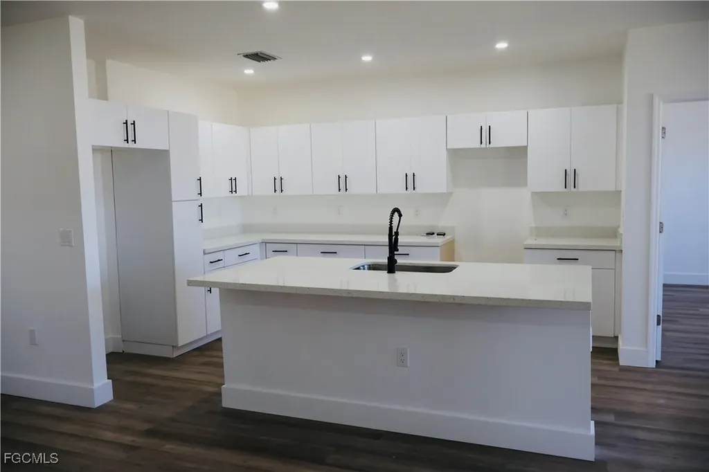3215 8th Street SW Lehigh Acres FL 33976