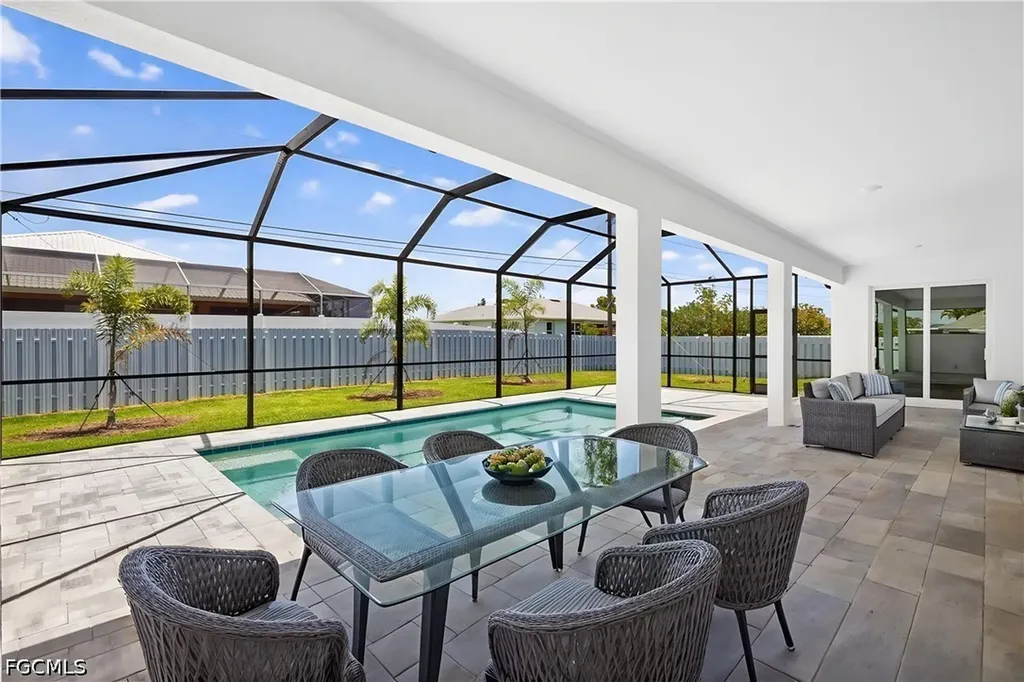 3011 SW 7th Avenue Cape Coral FL 33914