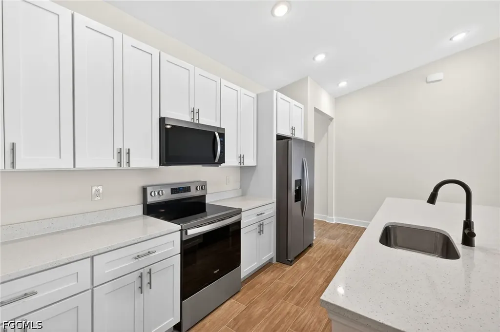 3011 SW 7th Avenue Cape Coral FL 33914