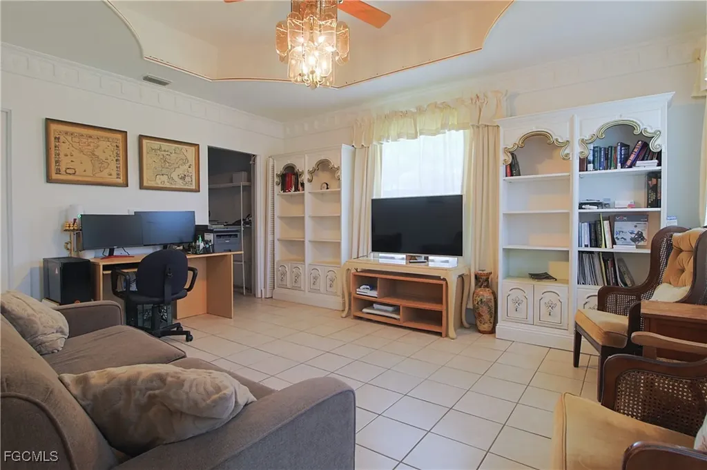 21810 Pearl Street Alva FL 33920