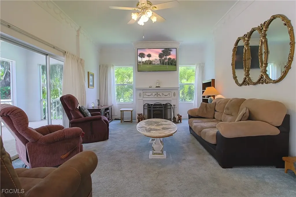 21810 Pearl Street Alva FL 33920