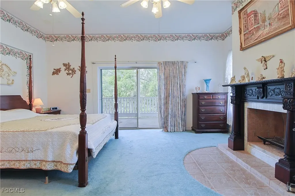 21810 Pearl Street Alva FL 33920