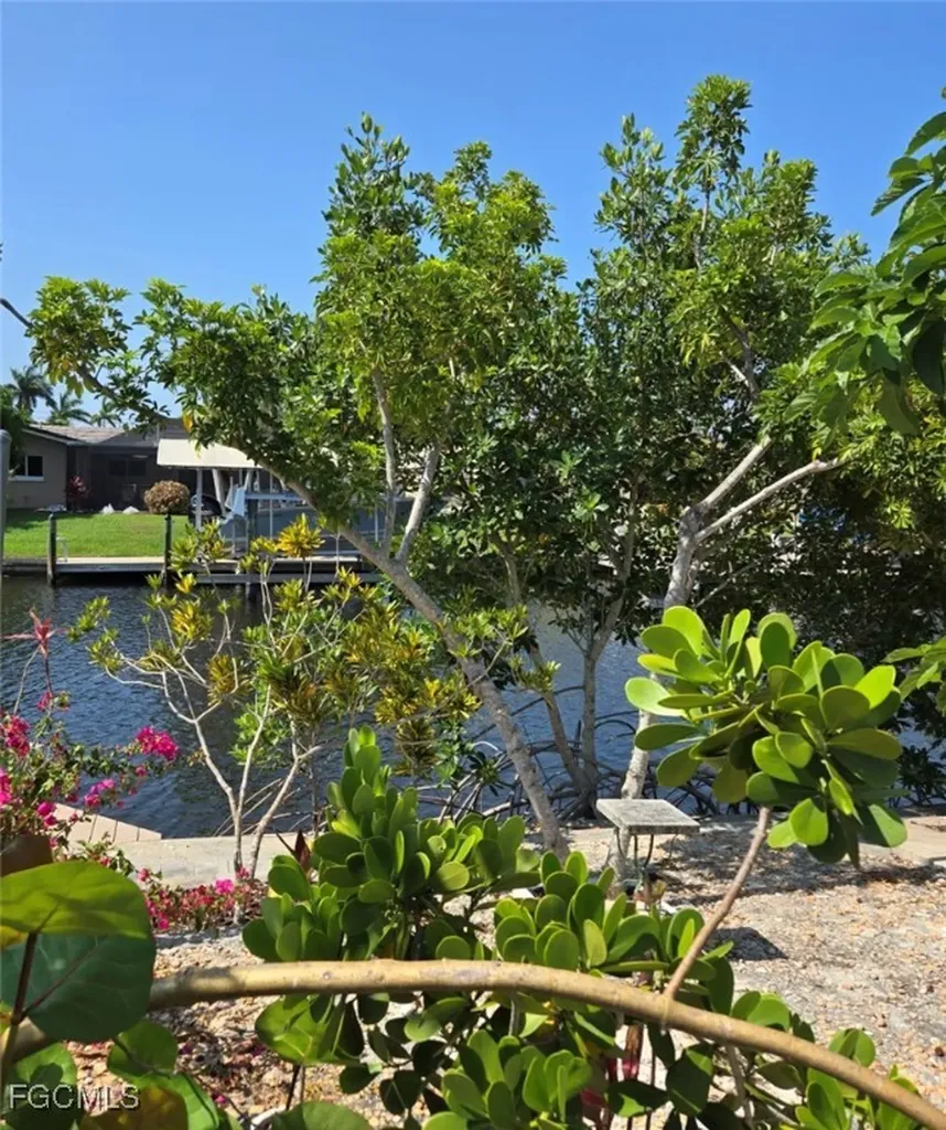 127 SW 52nd Terrace Cape Coral FL 33914