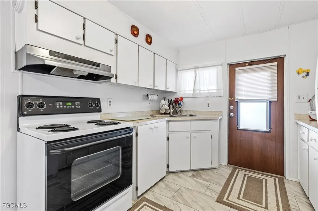 3310 Rainbow Lane North Fort Myers FL 33903