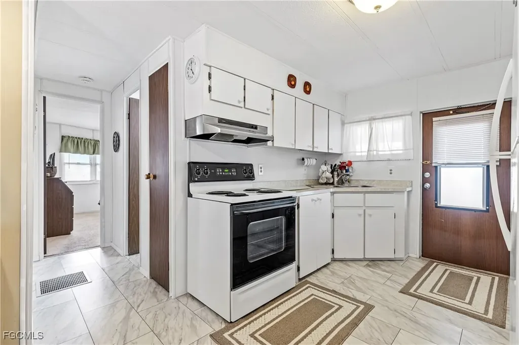 3310 Rainbow Lane North Fort Myers FL 33903