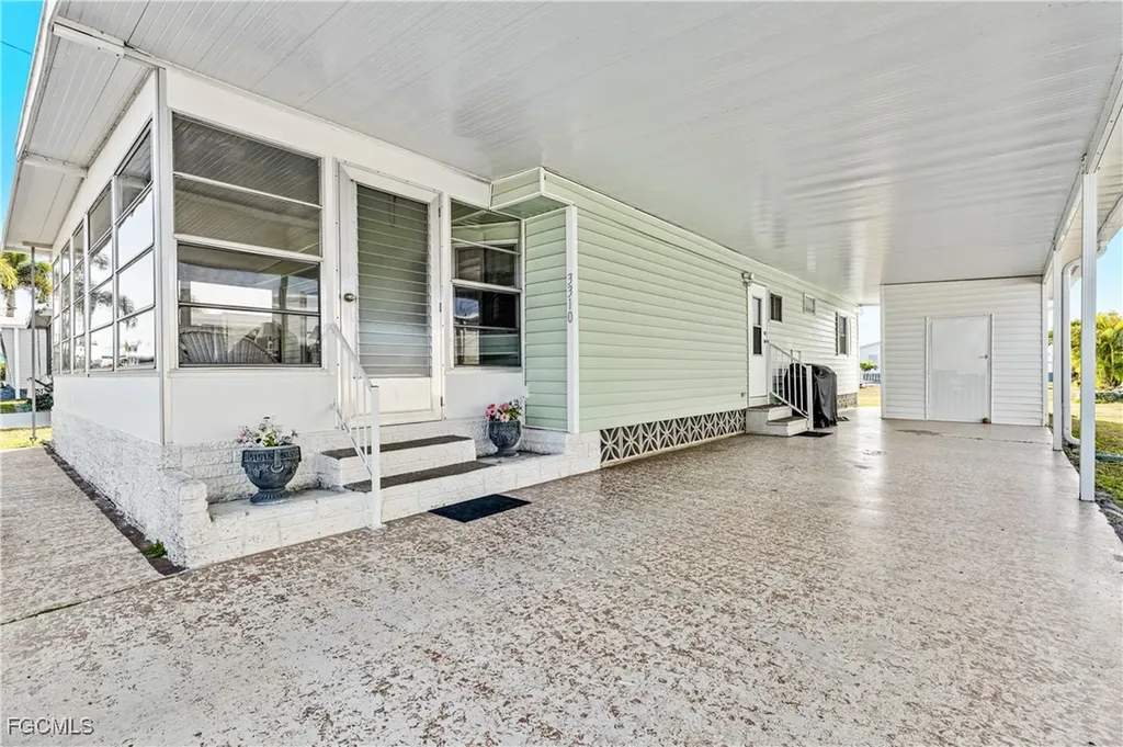 3310 Rainbow Lane North Fort Myers FL 33903