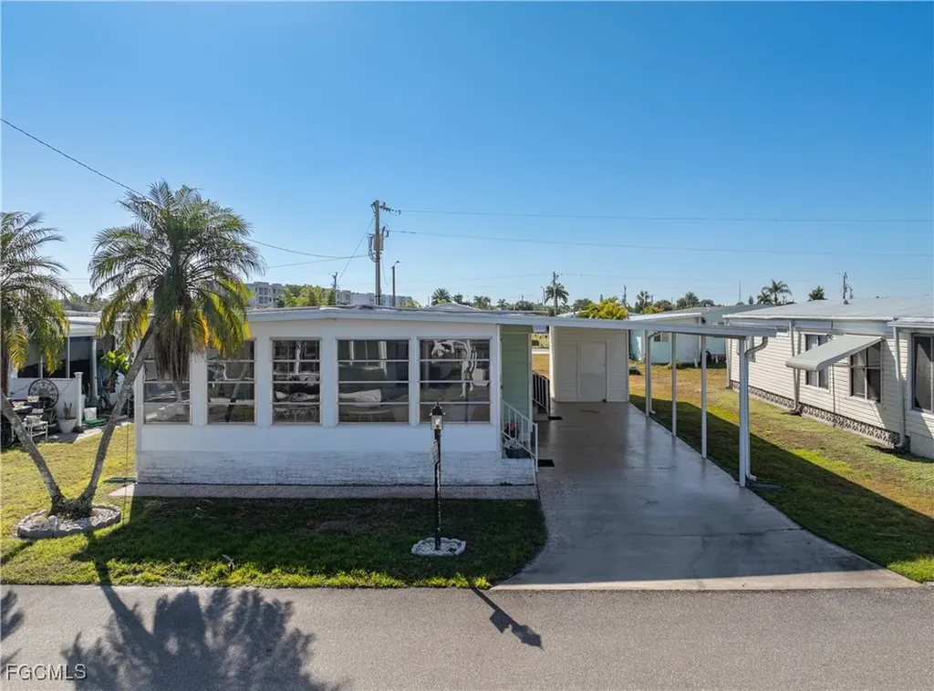 3310 Rainbow Lane North Fort Myers FL 33903