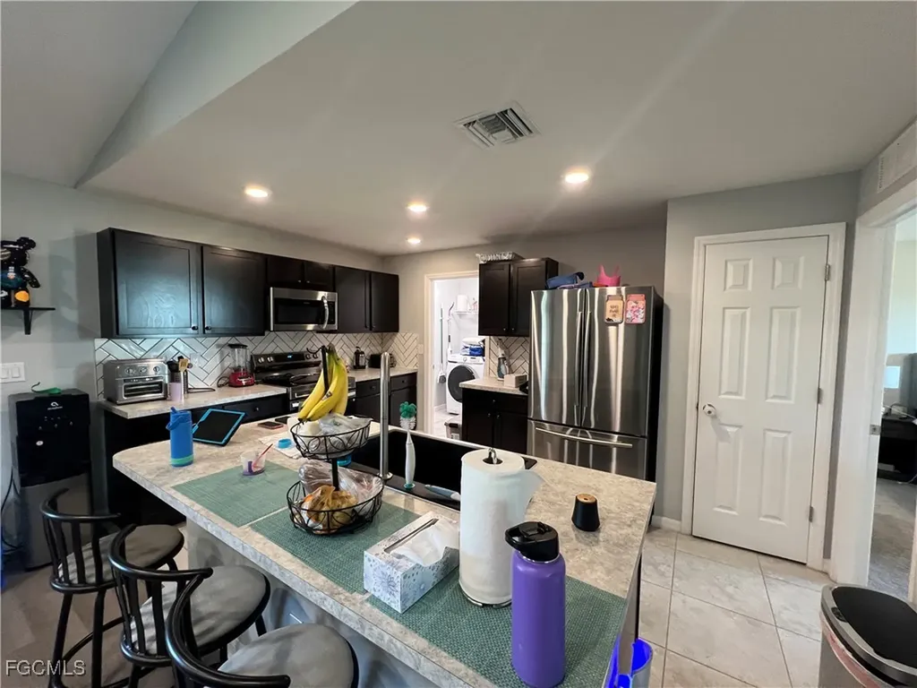 1143 NW 4th Place Cape Coral FL 33993