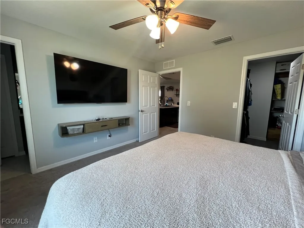 1143 NW 4th Place Cape Coral FL 33993