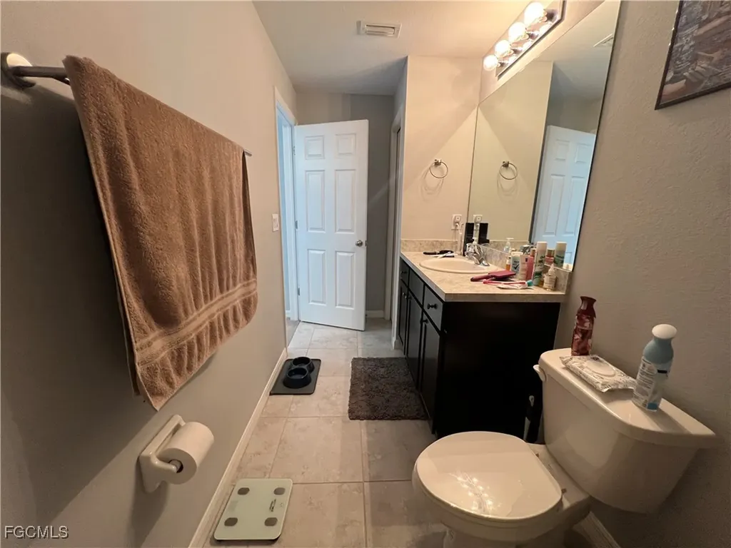 1143 NW 4th Place Cape Coral FL 33993