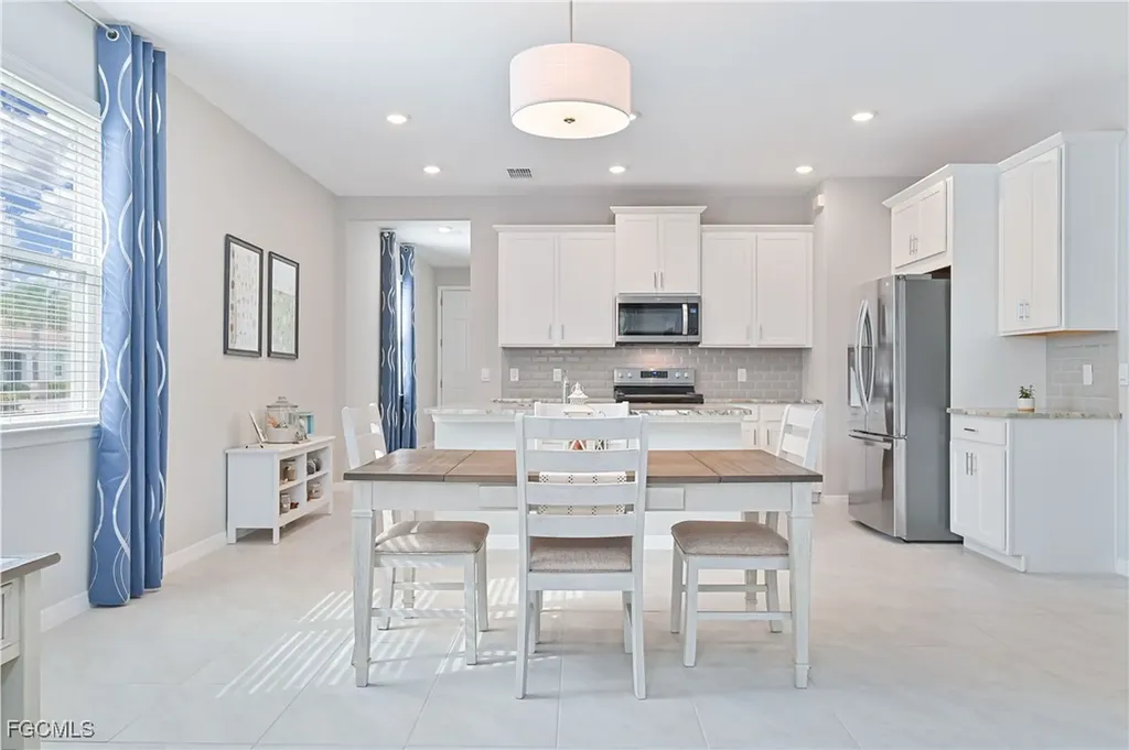 2094 Summersweet Drive Alva FL 33920