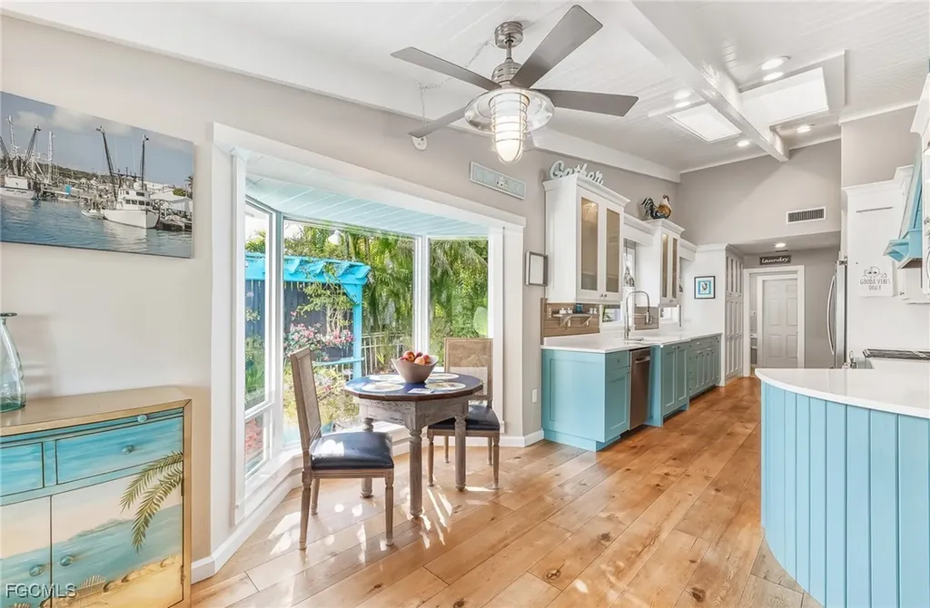 2905 SE 22nd Place Cape Coral FL 33904