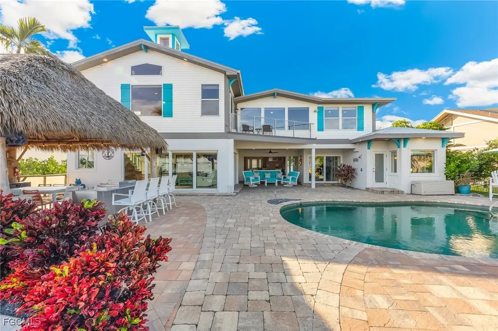 2905 SE 22nd Place Cape Coral FL 33904
