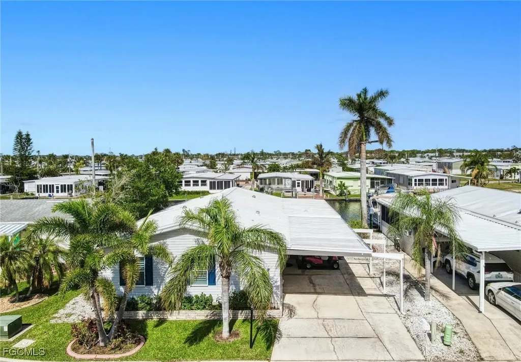 5535 Adam Drive North Fort Myers FL 33917