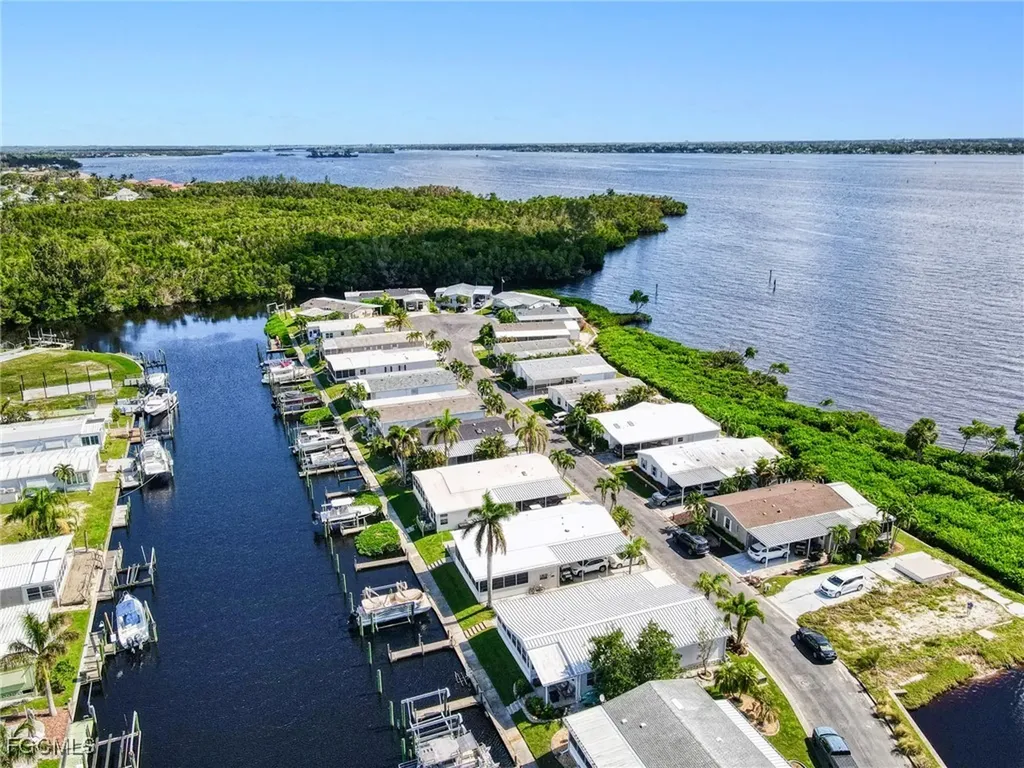 5535 Adam Drive North Fort Myers FL 33917