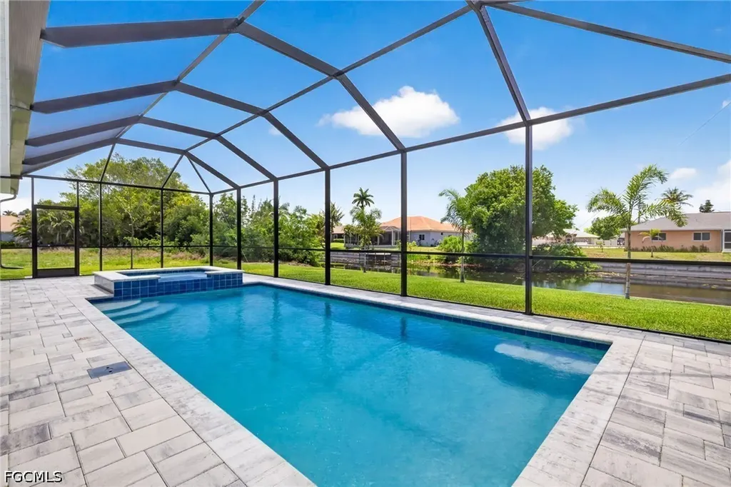 230 SW 31st Terrace Cape Coral FL 33914