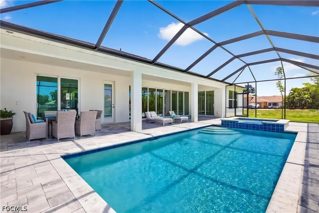 230 SW 31st Terrace Cape Coral FL 33914