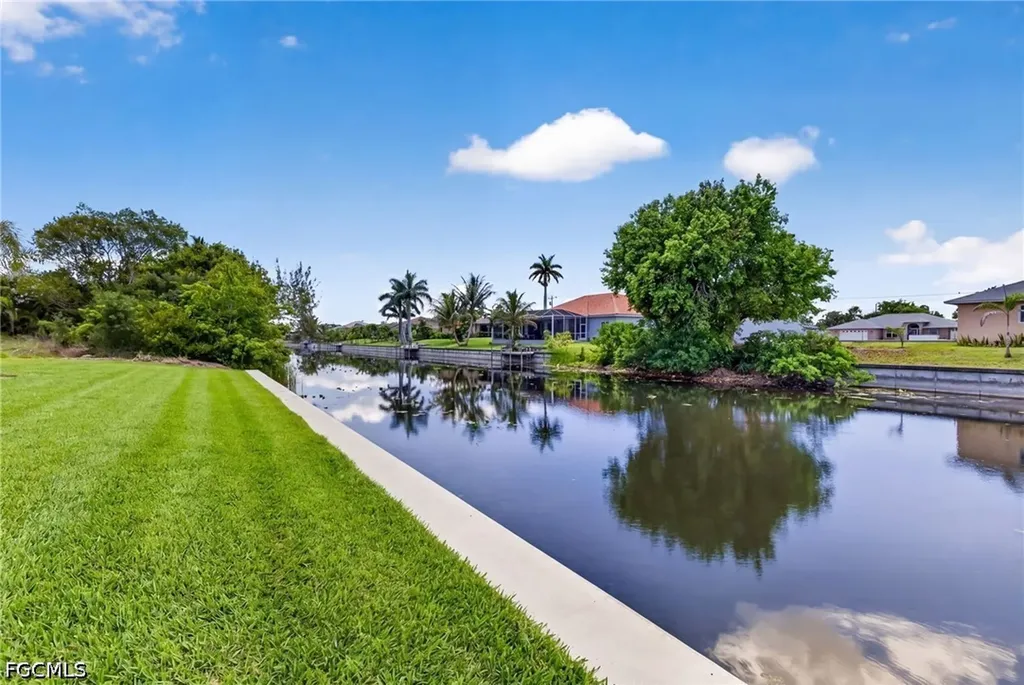 230 SW 31st Terrace Cape Coral FL 33914