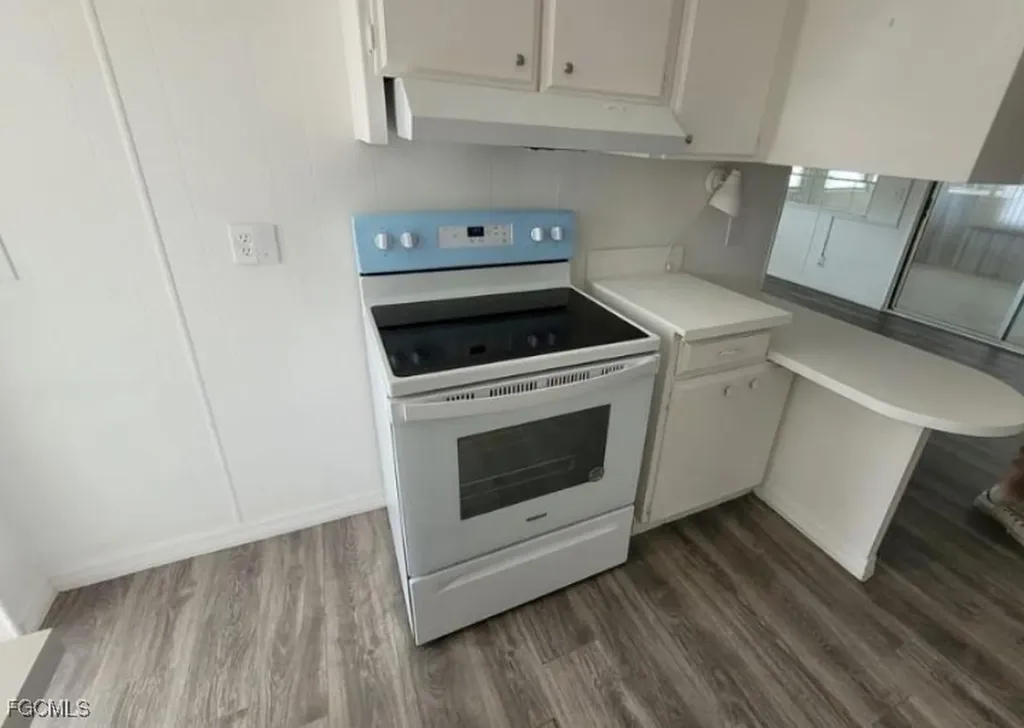 2774 Wedgewood Drive North Fort Myers FL 33917