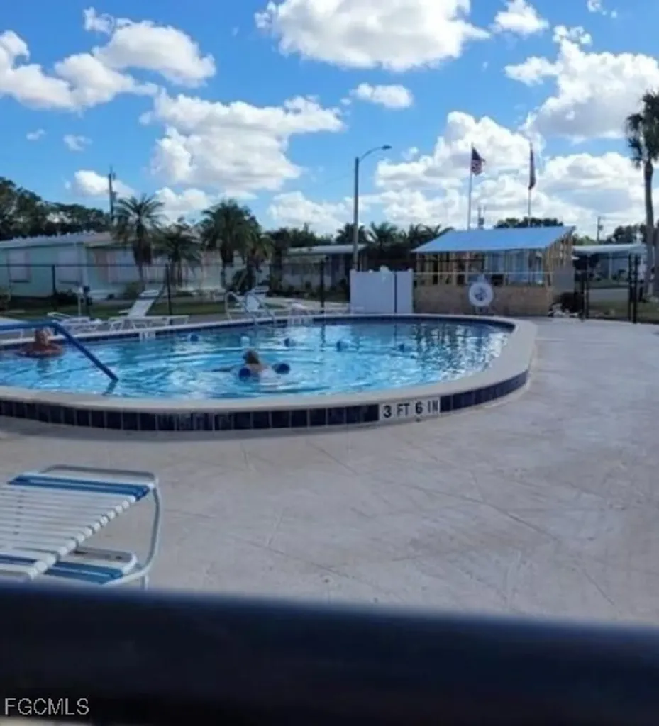 2774 Wedgewood Drive North Fort Myers FL 33917