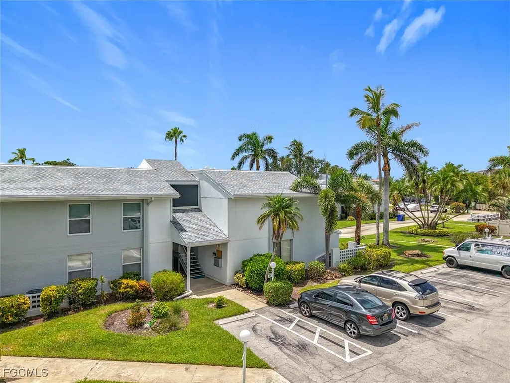 7077 Quail Run Court E Fort Myers FL 33908