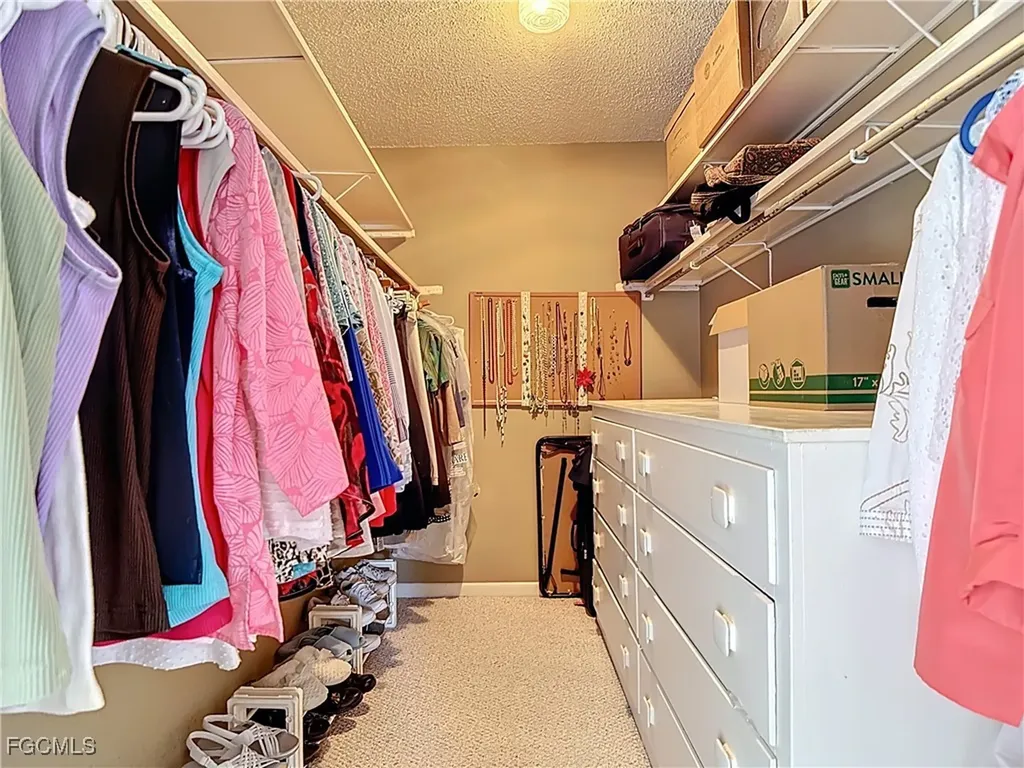 7077 Quail Run Court E Fort Myers FL 33908