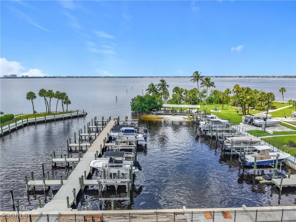 7077 Quail Run Court E Fort Myers FL 33908