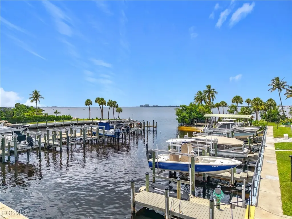 7077 Quail Run Court E Fort Myers FL 33908