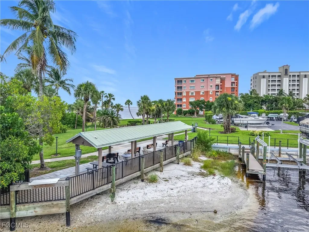 7077 Quail Run Court E Fort Myers FL 33908