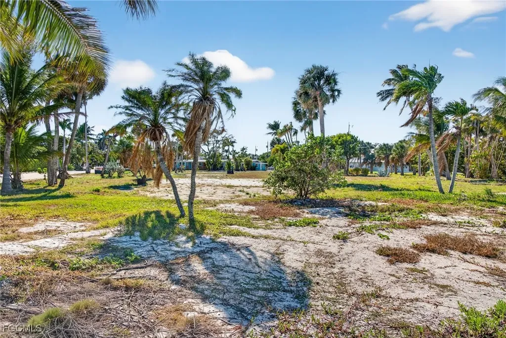 1245 Buttonwood Lane Sanibel FL 33957