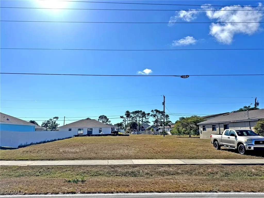 1130 SW Trafalgar Parkway Cape Coral FL 33991