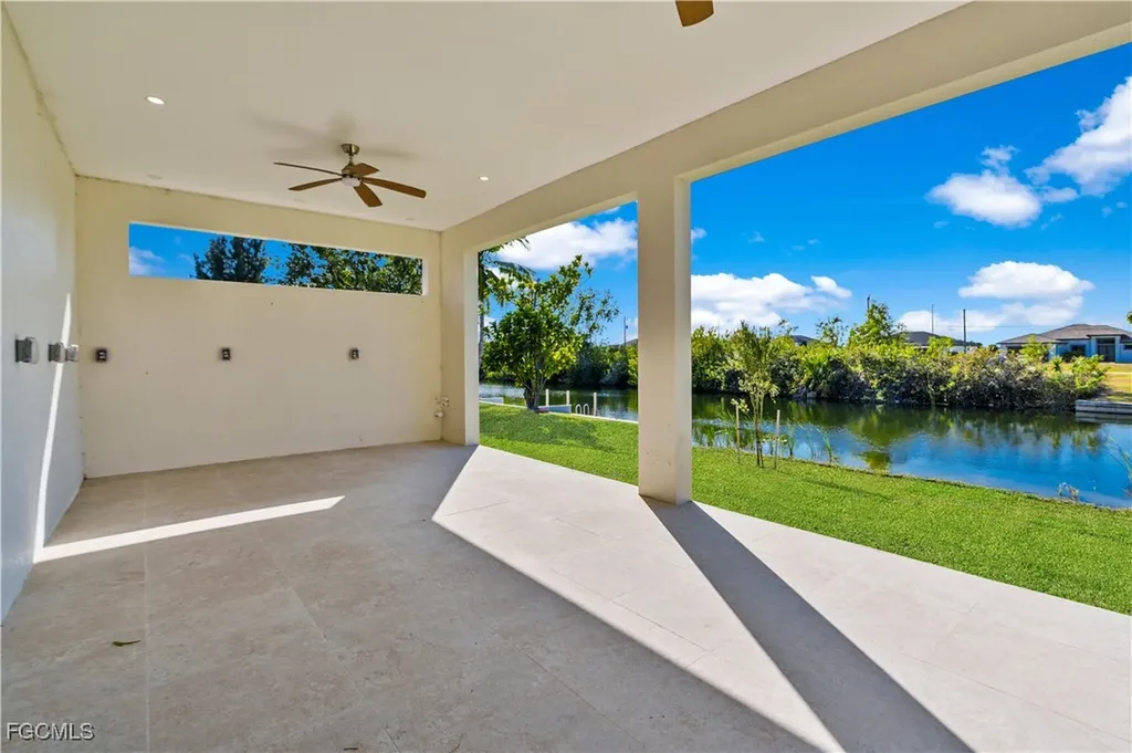 1124 NW 31st Avenue Cape Coral FL 33993