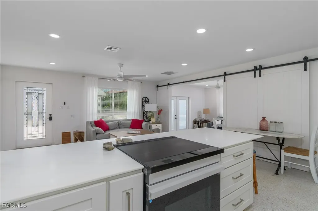 450 Birdsong Place Sanibel FL 33957