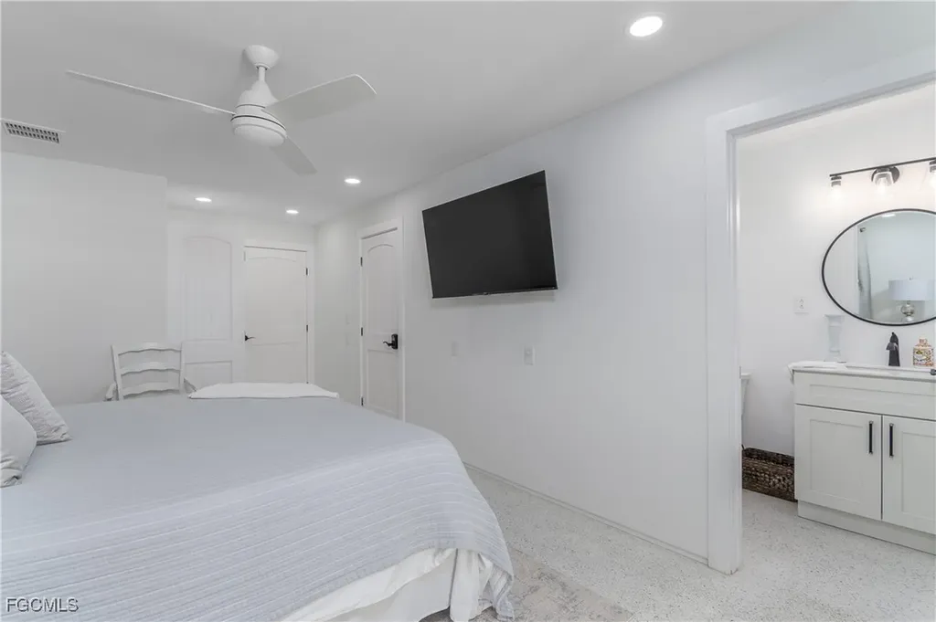 450 Birdsong Place Sanibel FL 33957