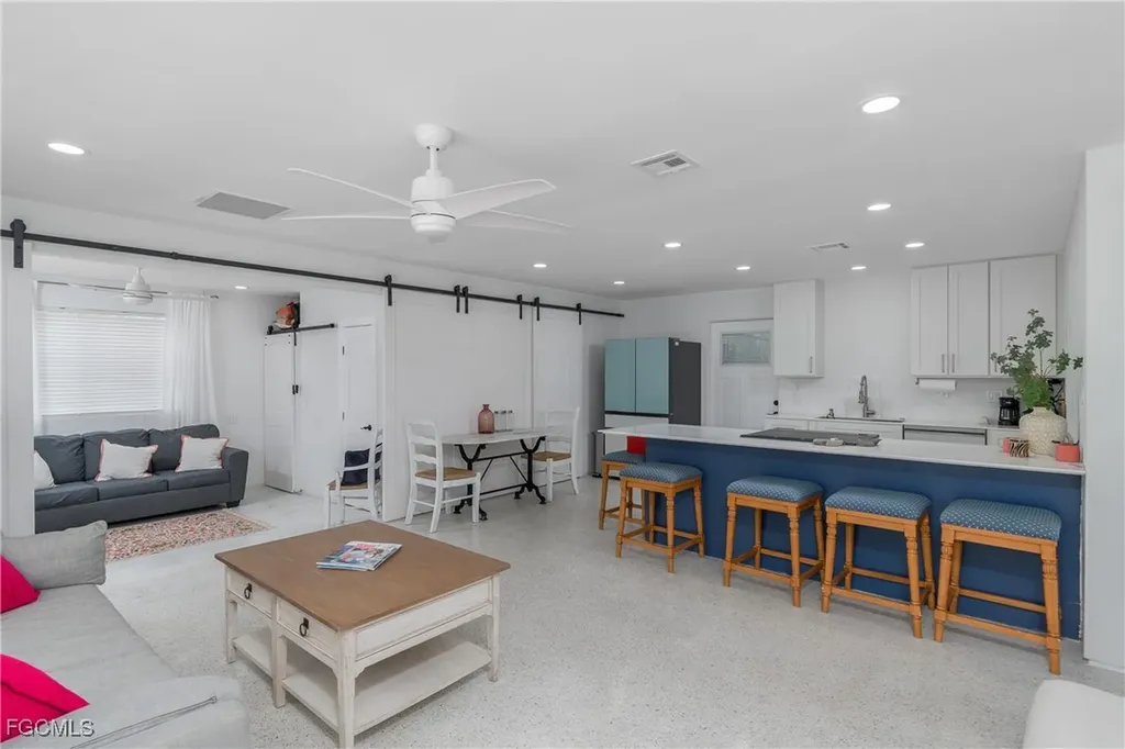 450 Birdsong Place Sanibel FL 33957