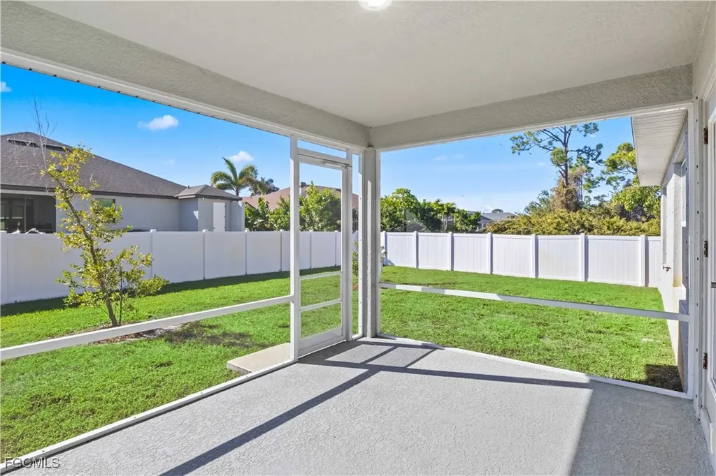 2432 NW 22nd Terrace Cape Coral FL 33993