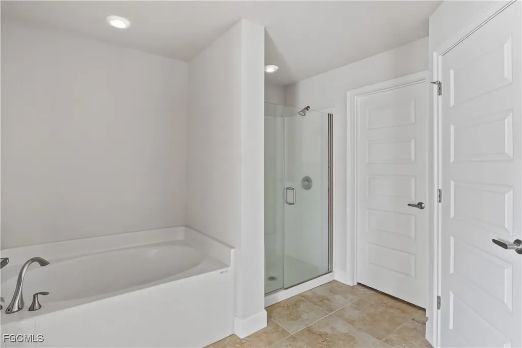 2432 NW 22nd Terrace Cape Coral FL 33993