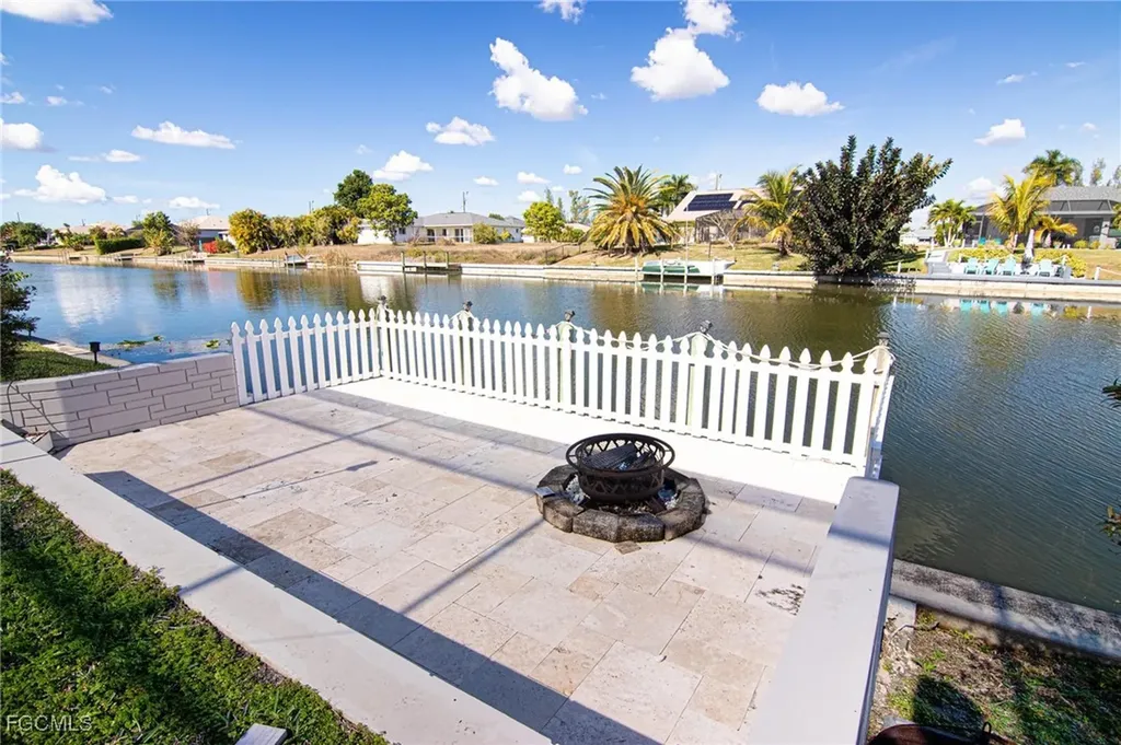 223 SE 17th Street Cape Coral FL 33990
