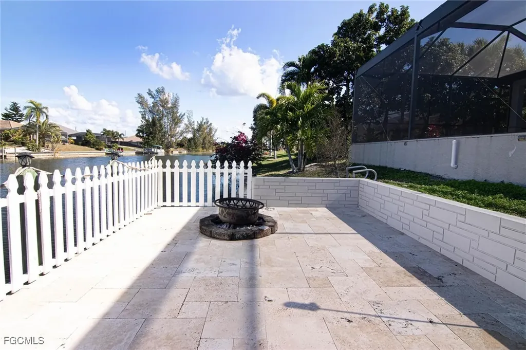 223 SE 17th Street Cape Coral FL 33990