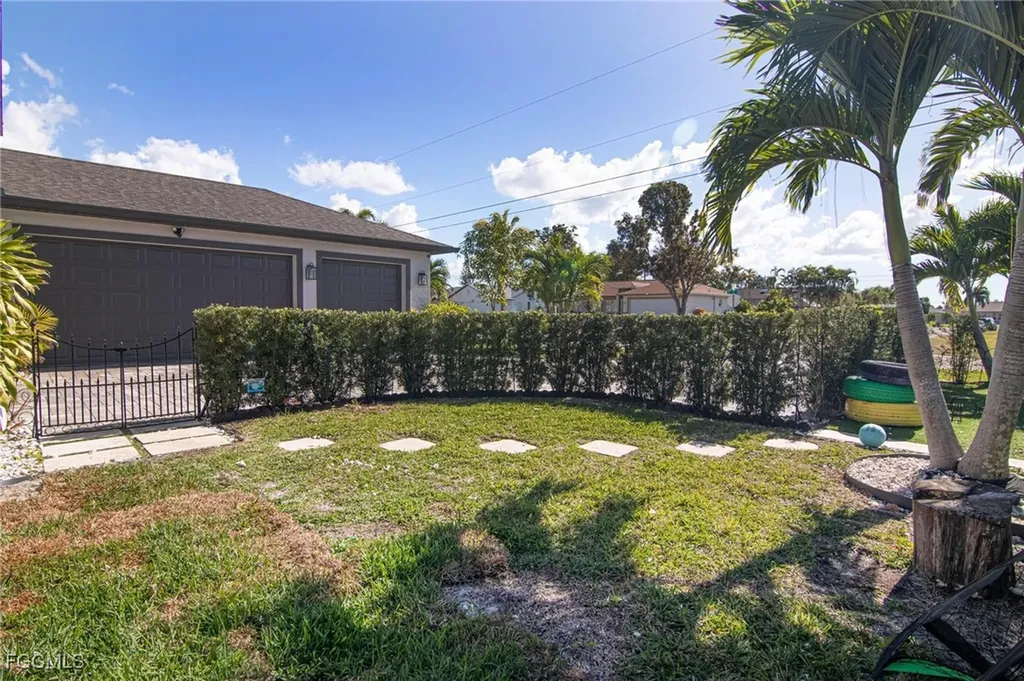 223 SE 17th Street Cape Coral FL 33990