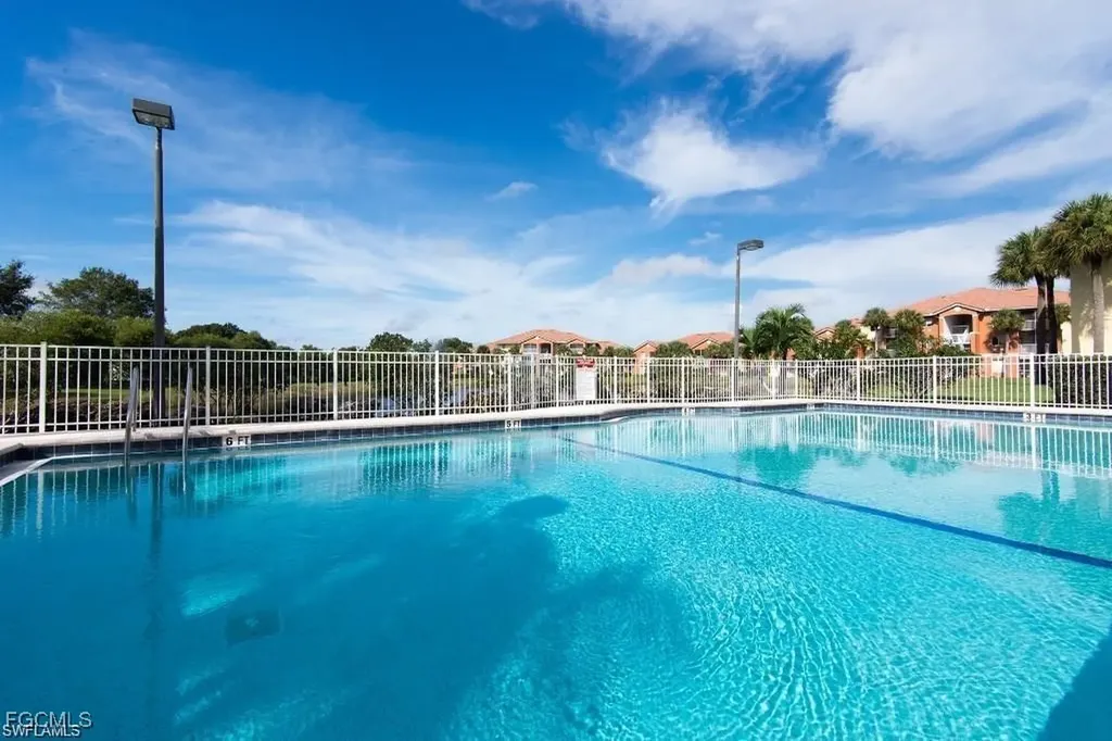 6300 Aragon Way Fort Myers FL 33966