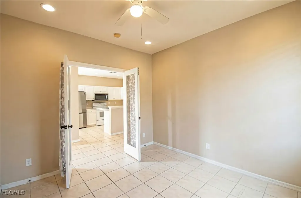 4343 Avian Avenue Fort Myers FL 33916