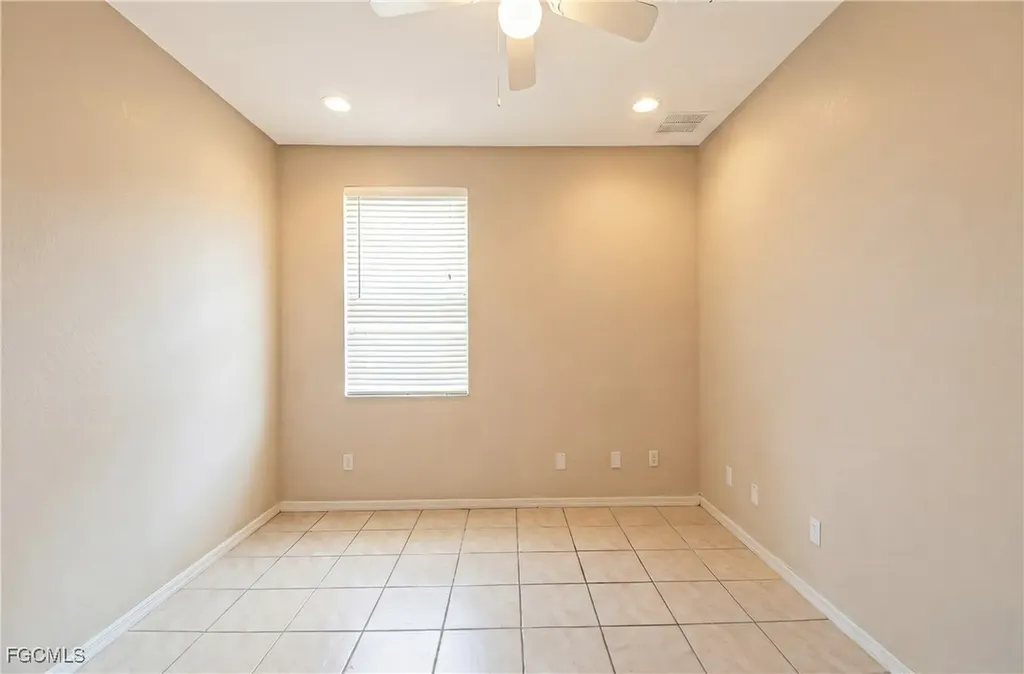 4343 Avian Avenue Fort Myers FL 33916