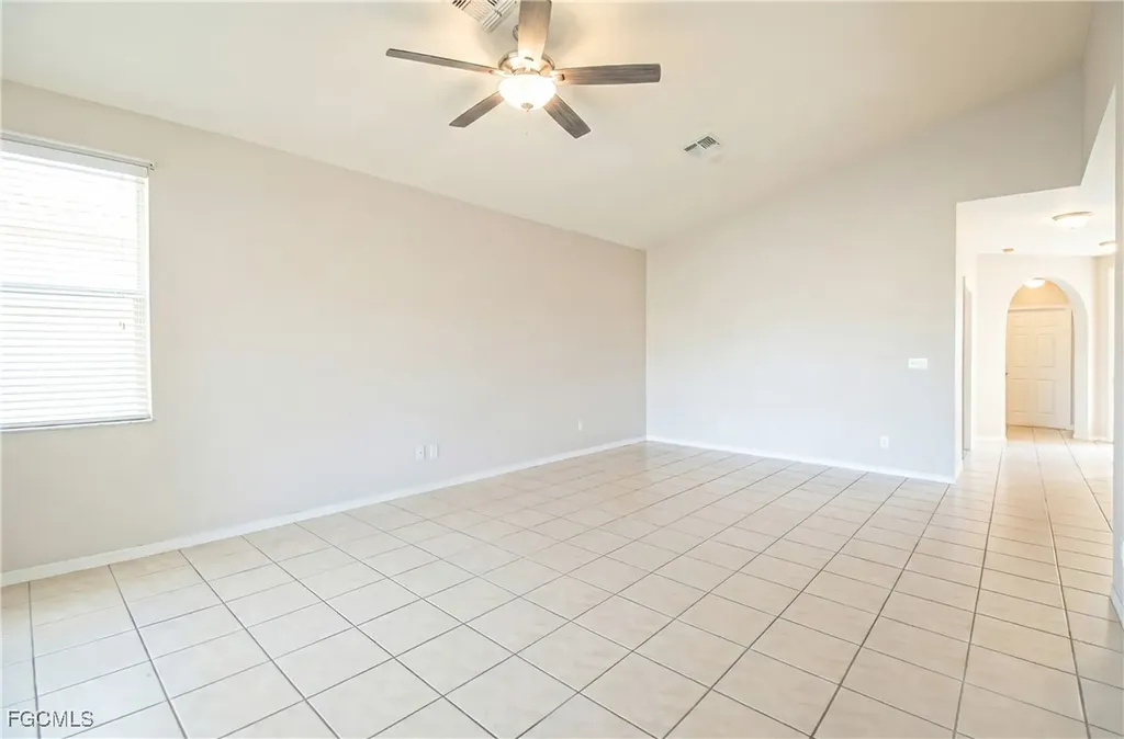 4343 Avian Avenue Fort Myers FL 33916