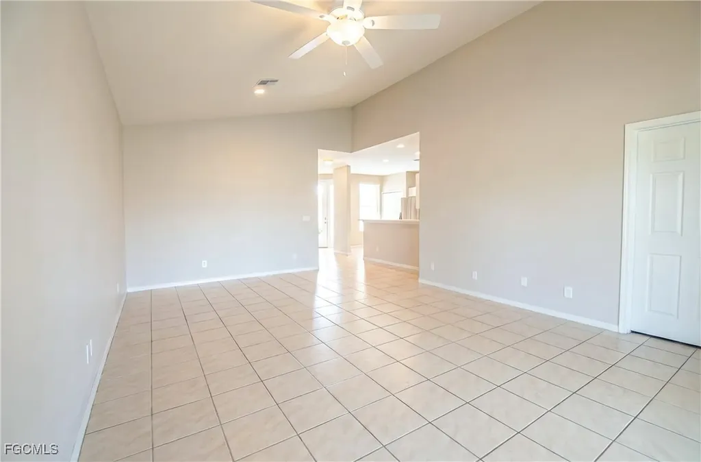 4343 Avian Avenue Fort Myers FL 33916