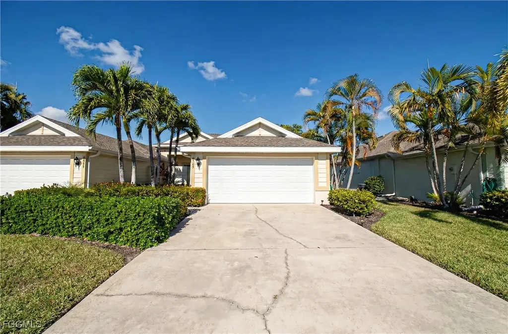 4343 Avian Avenue Fort Myers FL 33916