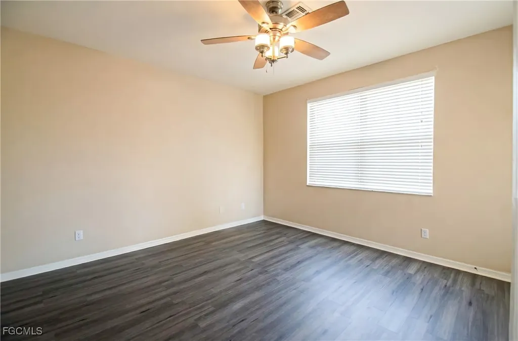 4343 Avian Avenue Fort Myers FL 33916