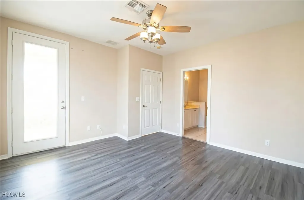 4343 Avian Avenue Fort Myers FL 33916