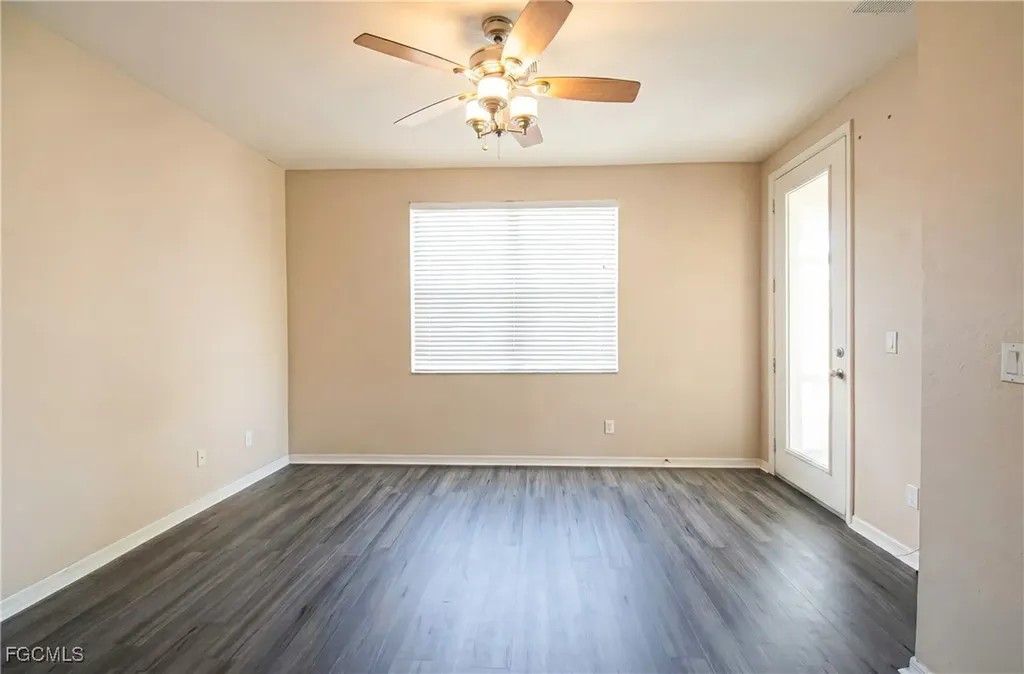 4343 Avian Avenue Fort Myers FL 33916