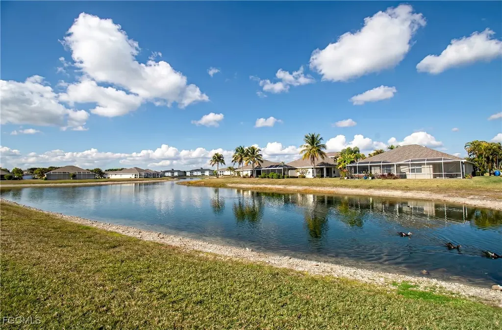 4343 Avian Avenue Fort Myers FL 33916